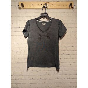 Under Armour v-neck activewear Tshirt medium